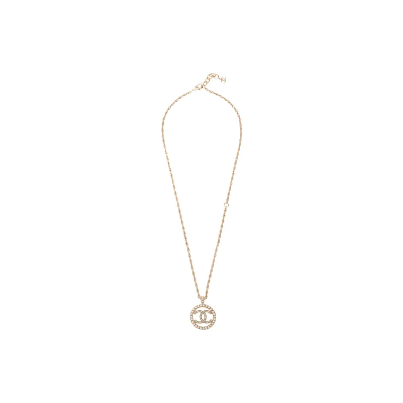 CHANEL 2017 Gold Plated Faux Pearl Cc Round Pendant Necklace Costume Necklace-0