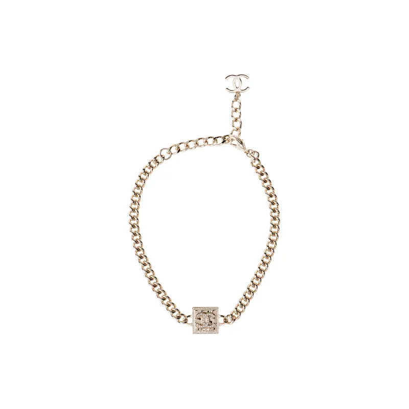 CHANEL Necklaces Women's Gold-0