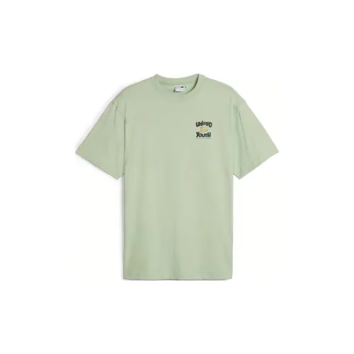 PUMA DOWNTOWN OVERSIZED T-Shirts Men Light Green