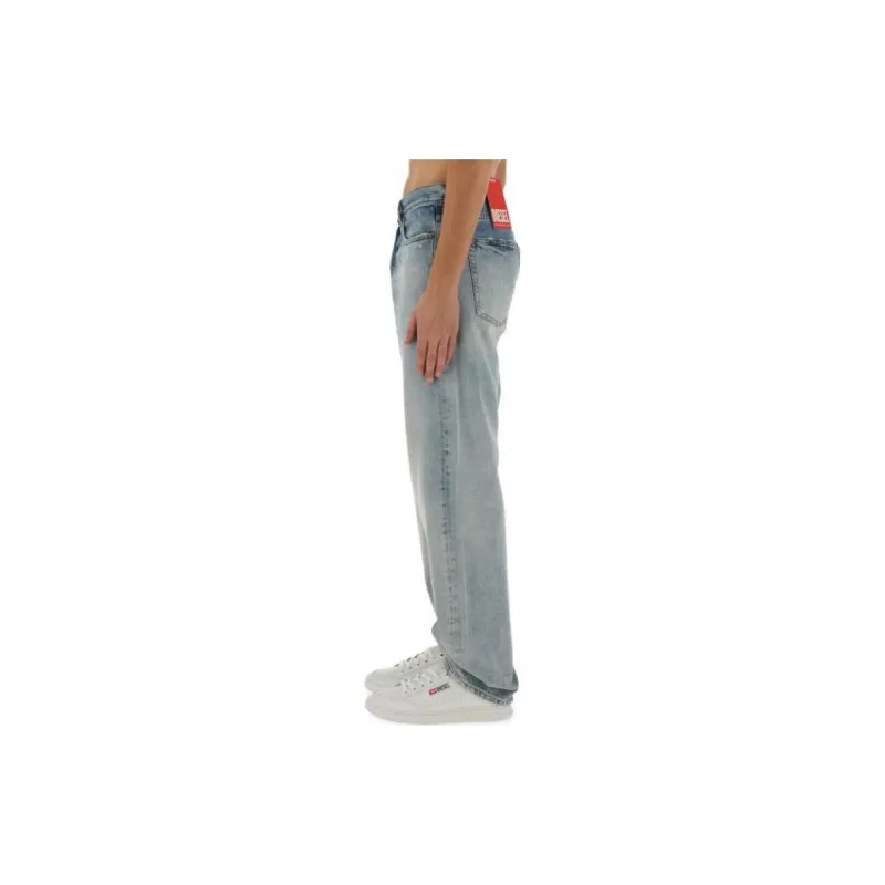 DIESEL 2010 D-Macs Logo Patch Mid-Rise Jeans-3