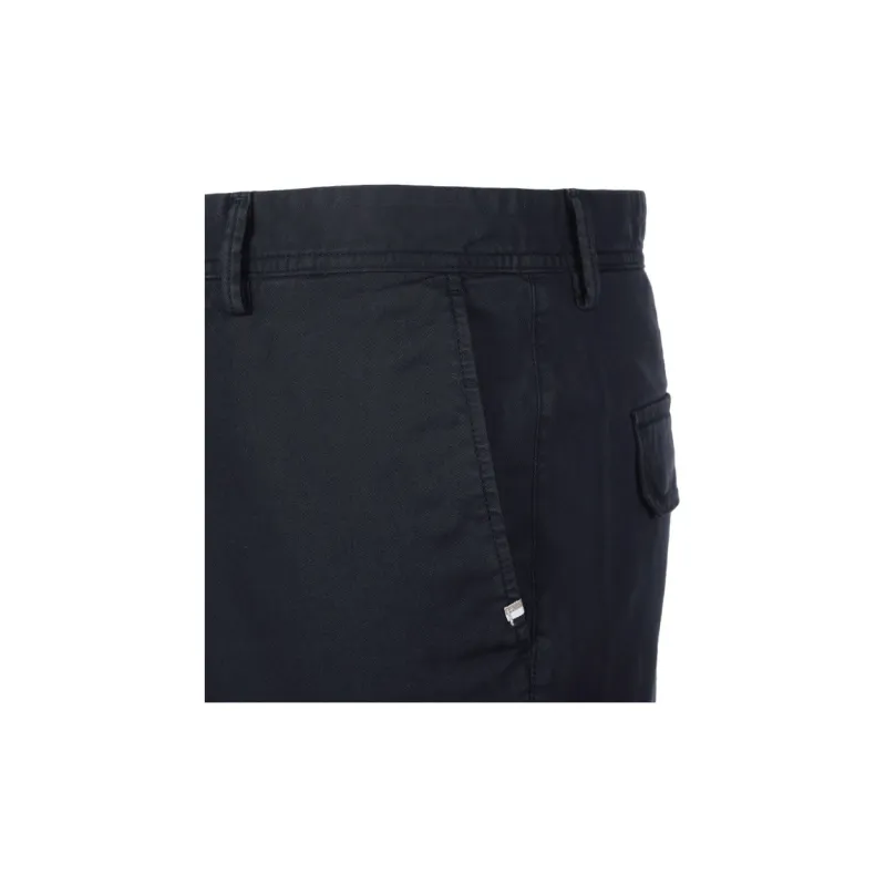 HUGO BOSS Casual Shorts Men Dark Blue-4