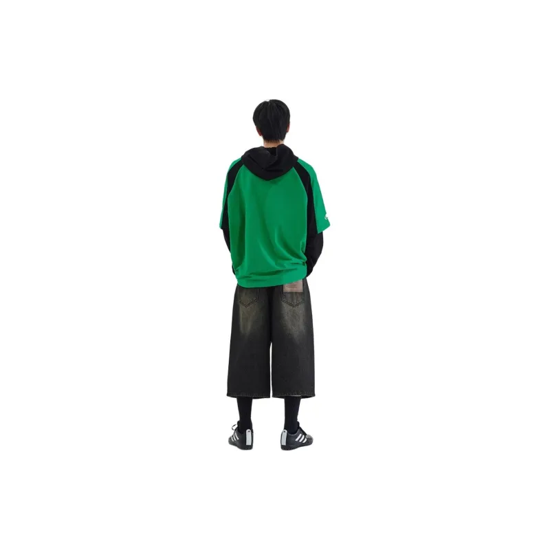 Crying Center Sweatshirt Unisex Black & Green-1