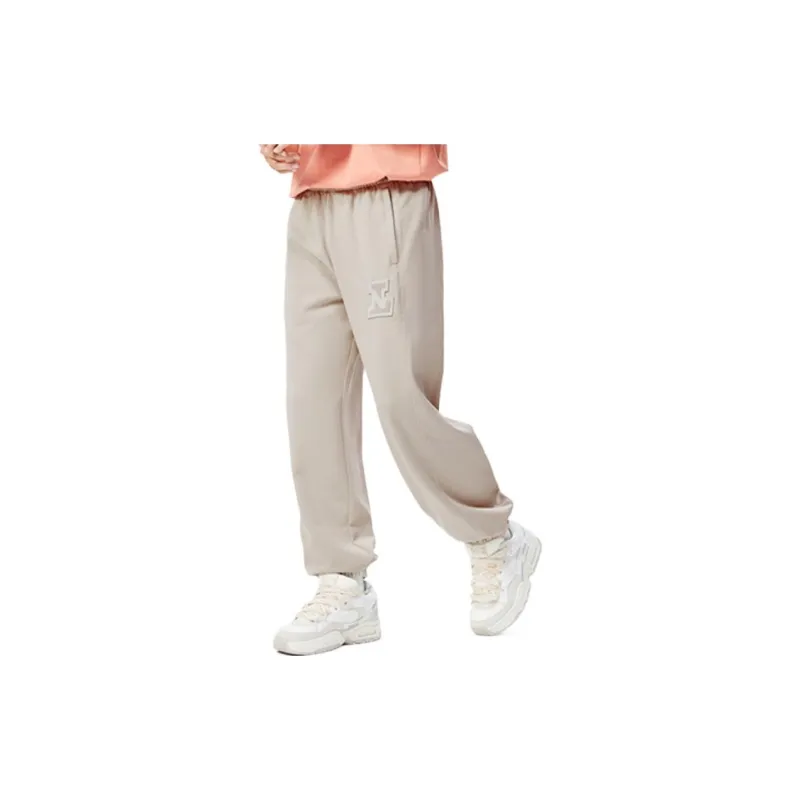 LINING Sports Life Collection Knitted Sweatpants Men Linen Gray-3