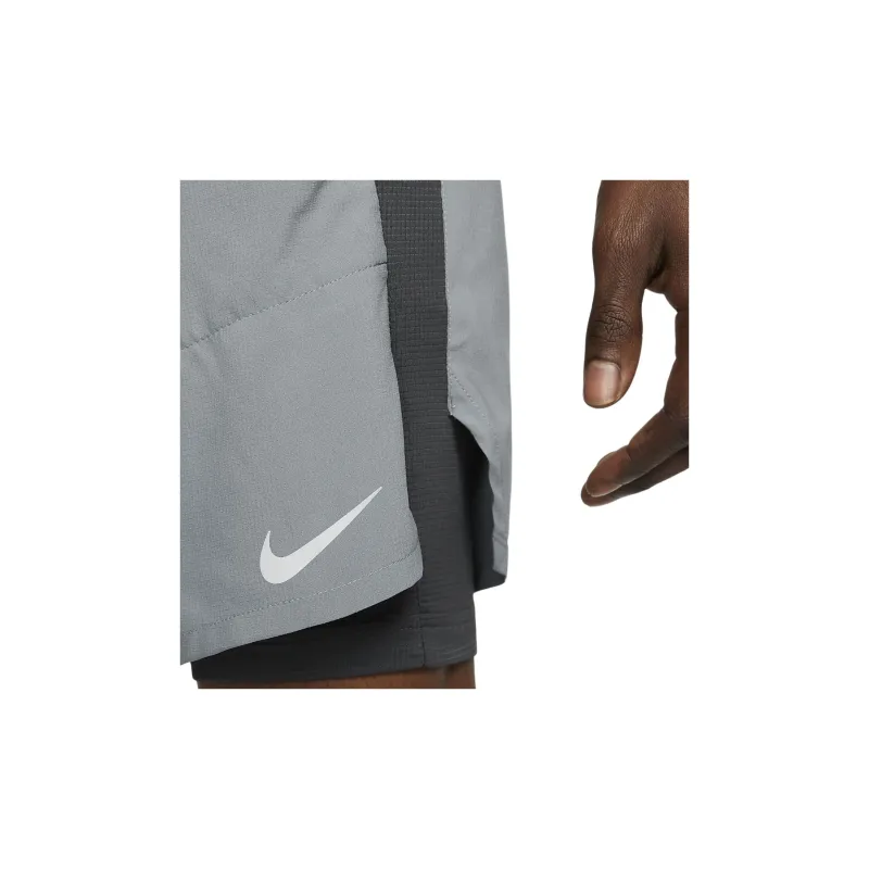 Nike Stride Men's Dri FIT 5' Hybrid Running Shorts-3