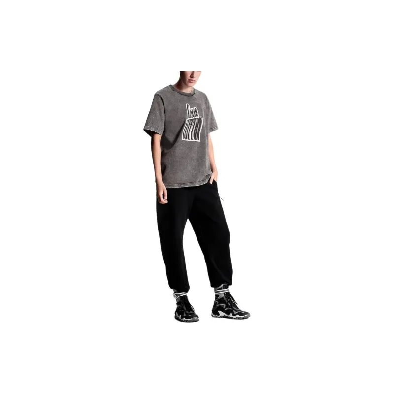 LOUIS VUITTON Graphic Lv Signature T Shirt-1