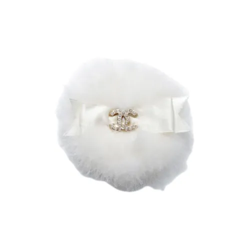 CHANEL Pre-Owned 2004 Wool Brooch