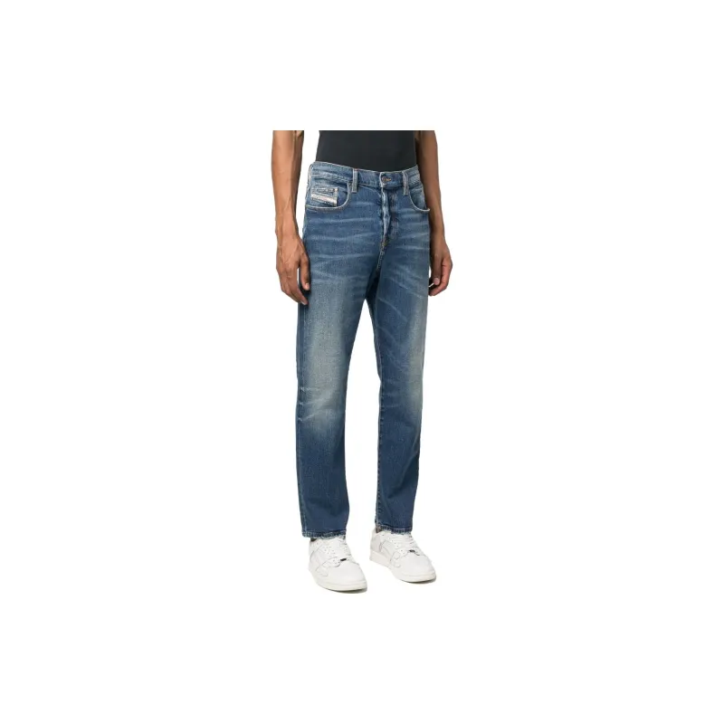 DIESEL 2020 D-Viker Straight-leg Jeans-3
