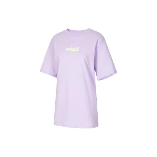 Nike SS24 Sportswear Essential Women's T-Shirt Purple