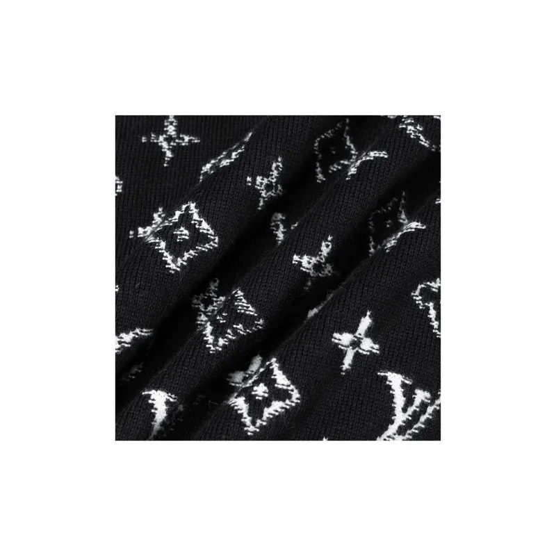 LOUIS VUITTON 1ABIYR Lvse Monogram Degrade Crewneck-4