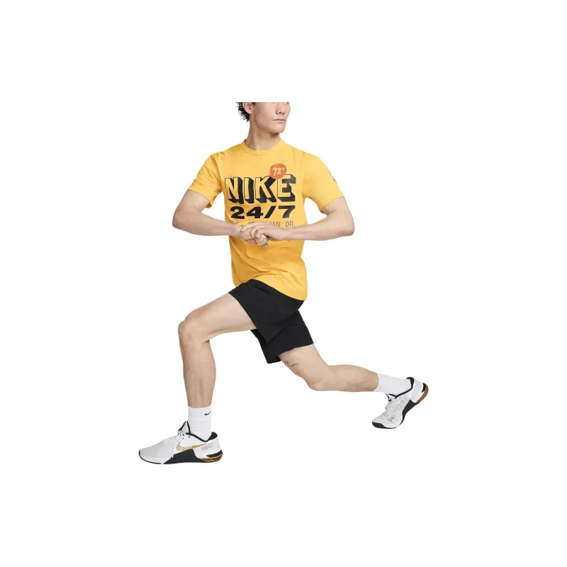 Nike Regular T-Shirt Men's Yellow-2