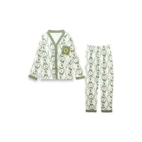 Sleeping Beauty Pajama Set Women's Green