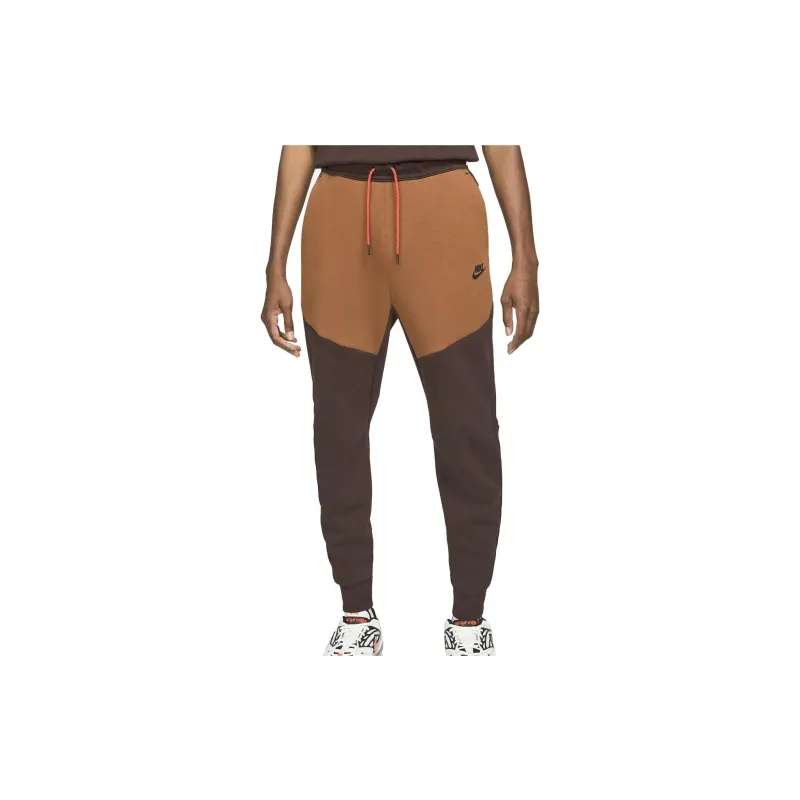 Nike Fleece Tech Lounge Pants-1