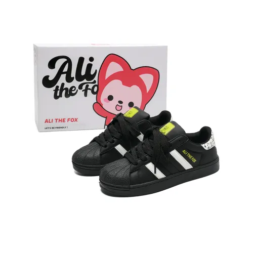 ALI THE FOX Skateboard Shoes Unisex Low-Top Black