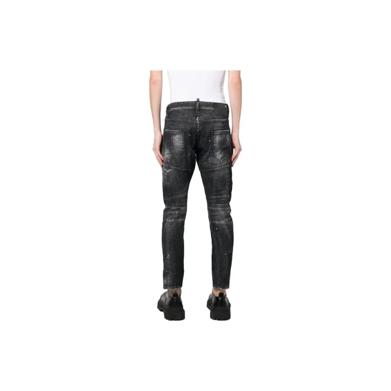 DSQUARED 2 Logo Patch Distressed Straight Leg Jeans-2