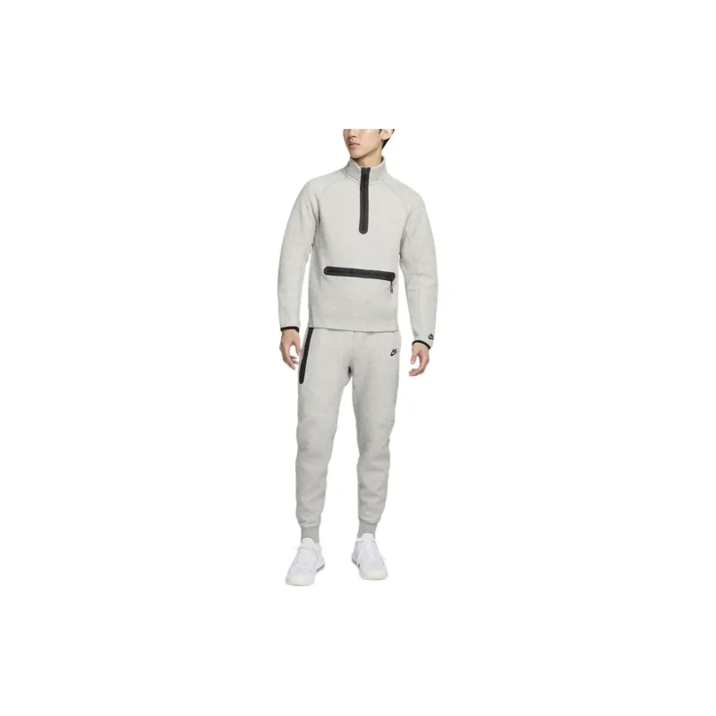 Nike Sportswear Tech Fleece 1/2 Zip Sweatshirt-5