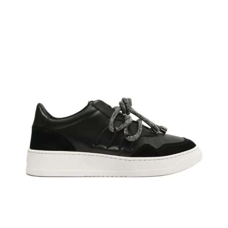 Schutz Low-Top Skateboard Shoes Women's Black-1