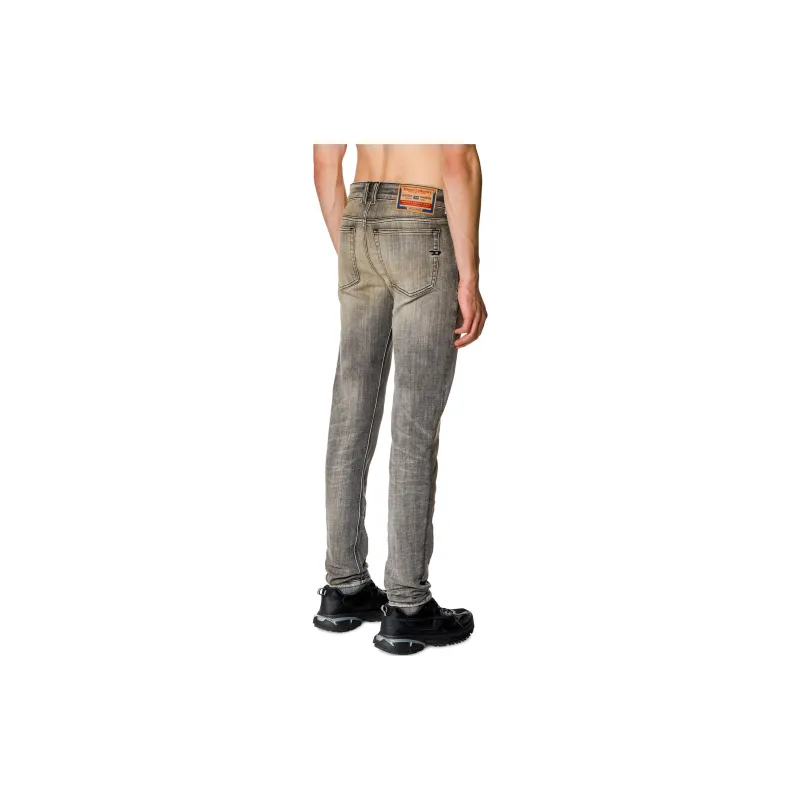 DIESEL Sleenker 09J28 1979 Skinny Jeans-3