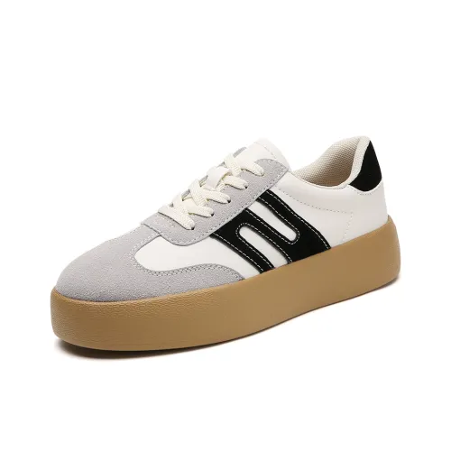 Reivanti Slip Resistant Low Top Skateboard Shoes Women's Black