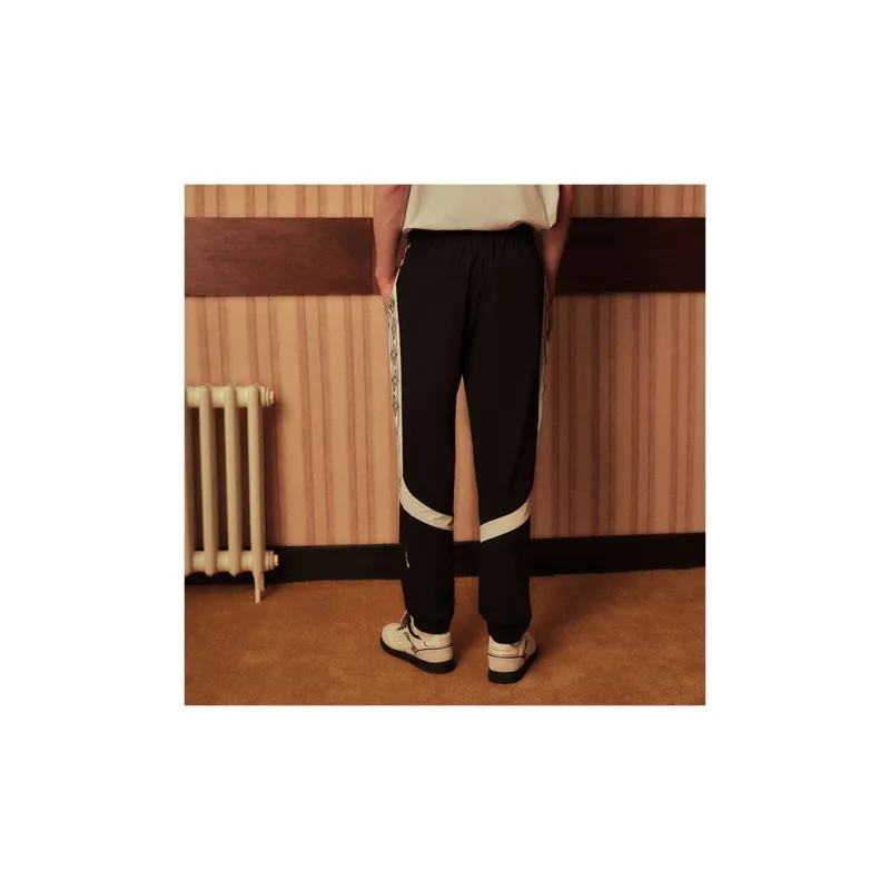 Umbro Knitted Sweatpants Men Gaze Black-4