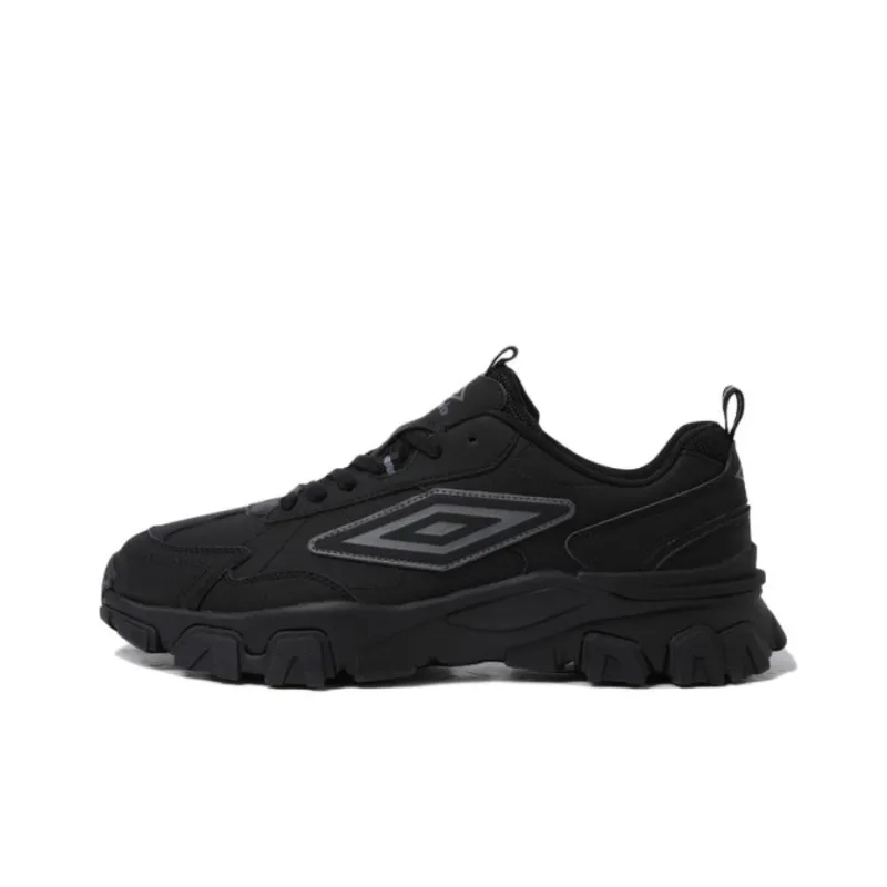 Umbro Anti Slip Wear Resistant Low Top Casual Shoes Unisex Black-0