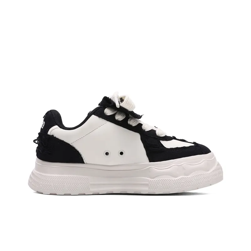 Q AND Anti Slip And Wear Resistant Height Increasing Coverage Low Top Skateboard Shoes Unisex Black White-2