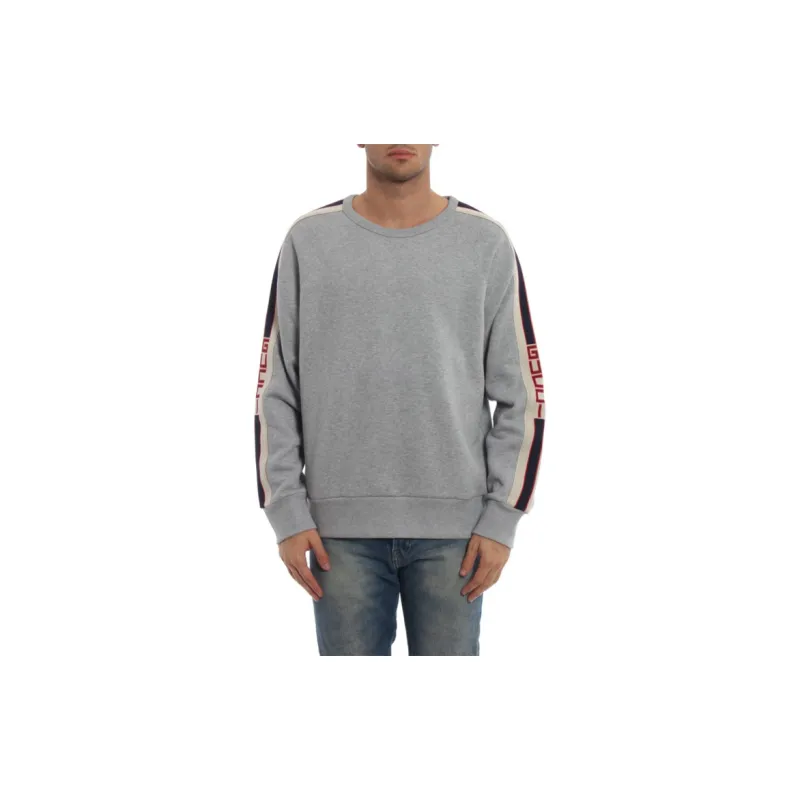 GUCCI Logo Crewneck Sweatshirt-1