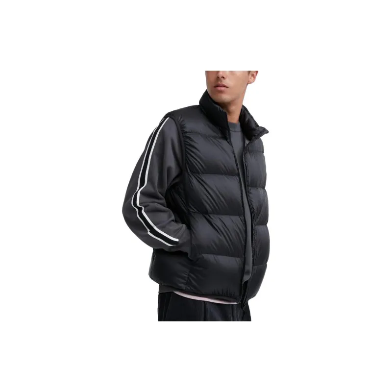 UNIQLO Vest Unisex Classic Black-2