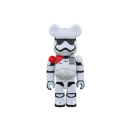BE@RBRICK First Order Stormtrooper Officer & First Order Stormtrooper 2 Pack White