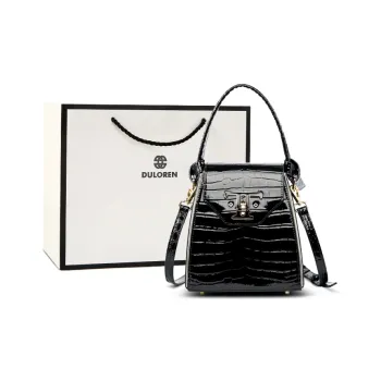 DULOREN Patent Leather Cow Leather Handbag, Shoulder Bag Small Size Women's Black/Cherry Red