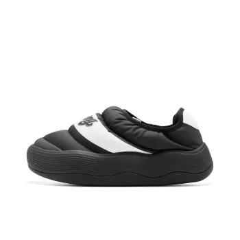 QIAODAN Height Increasing Wear Resistant Breathable Slip Resistant Low Top Casual Shoes Women's Black White