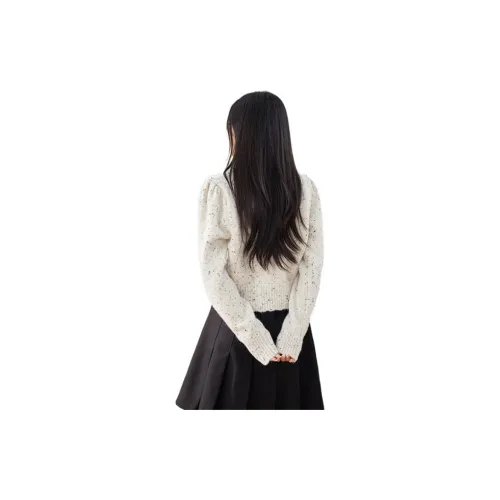 La Chapelle Knitwear Women's Ecru