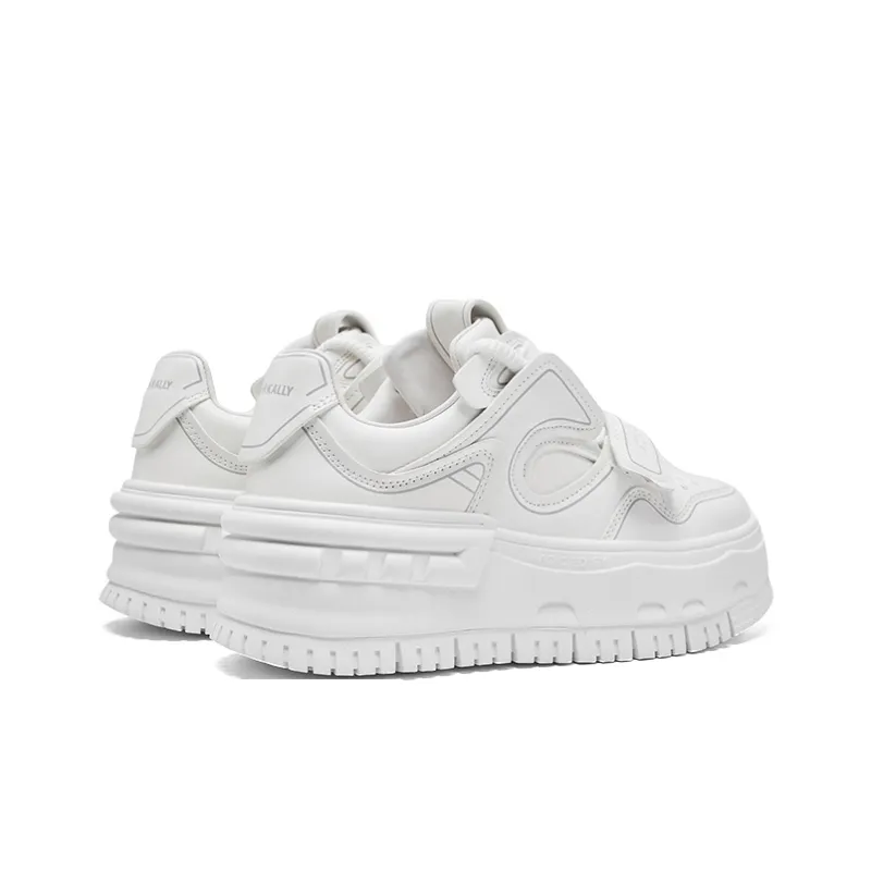 CHERYKALLY Wear-Resistant Lightweight Height Increasing Low-Top Skateboard Shoes Women's-2
