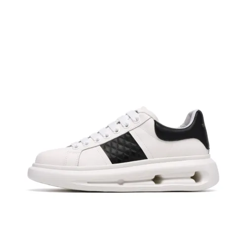 TRUMPPIPE Low Top Skateboard Shoes Men's White Black