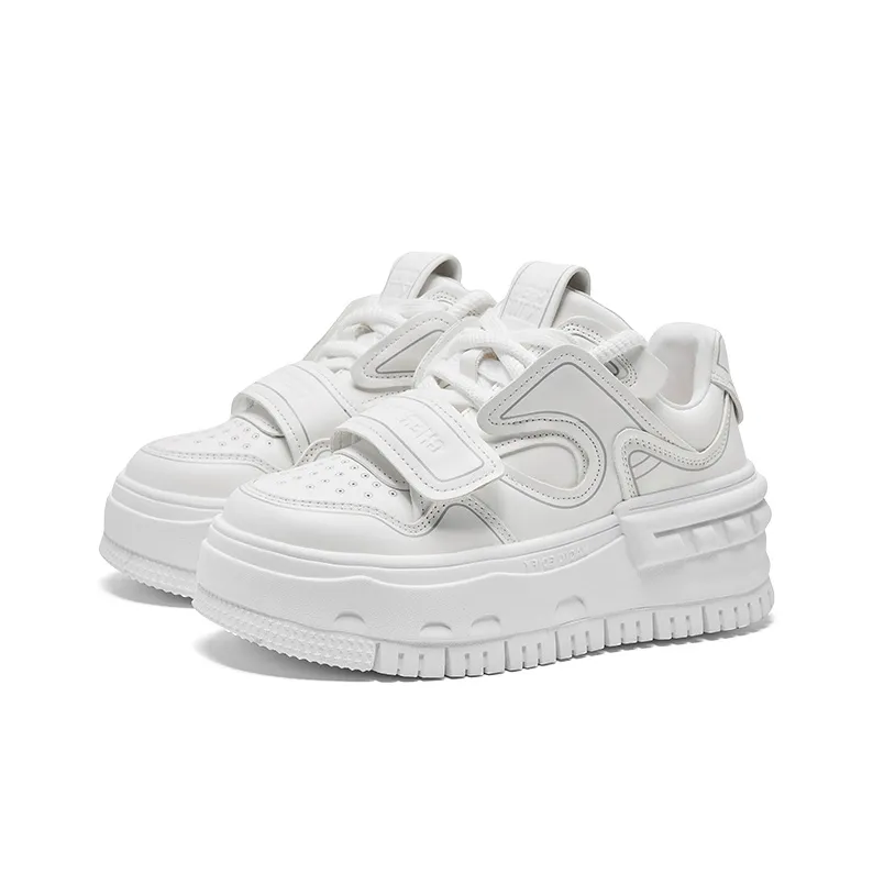 CHERYKALLY Wear-Resistant Lightweight Height Increasing Low-Top Skateboard Shoes Women's-1