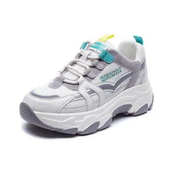 Bull Charm Abrasion Resistant Low Top Chunky Sneakers Women's