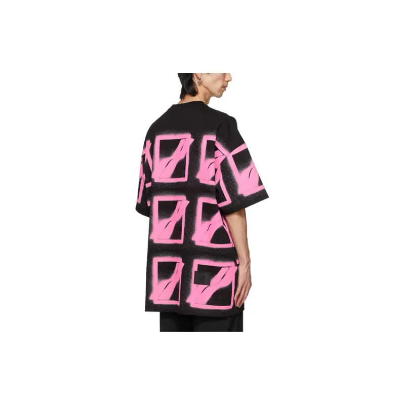 WE11DONE T Shirts Unisex Black Pink-2