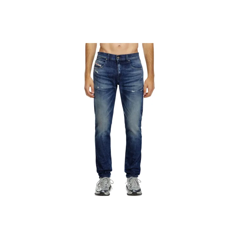 DIESEL 2019 D Strukt Slim Distressed Jeans-2