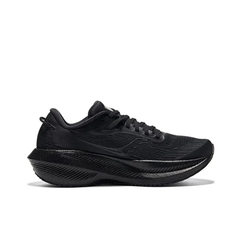 saucony Women's Triumph 21 'Triple Black'-1