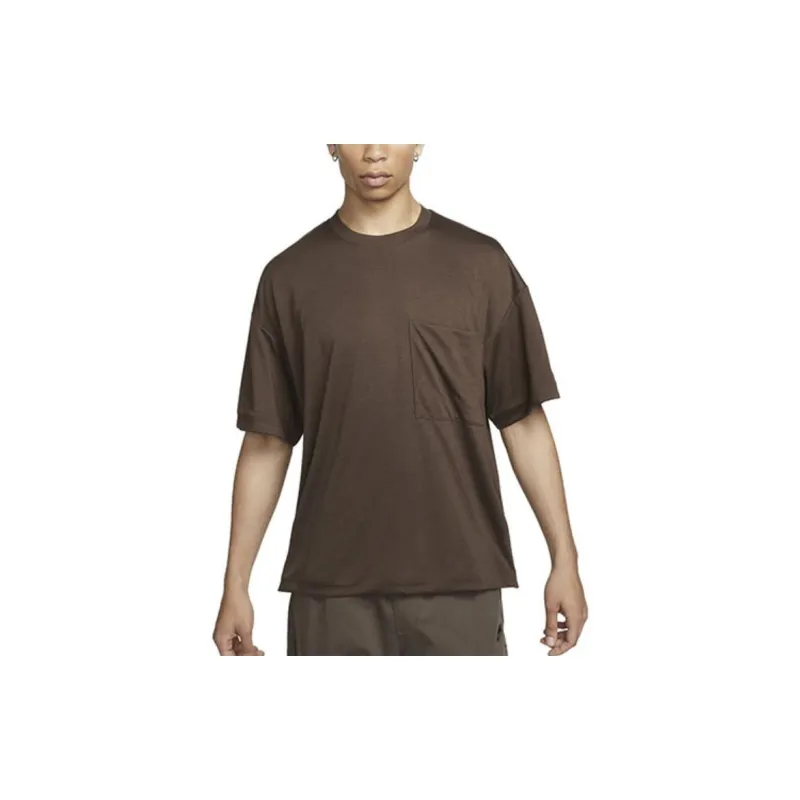 Nike SPORTSWEAR TECH PACK T-Shirts Men Brown-2