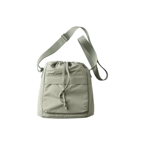 UNIQLO Shoulder Bags Green