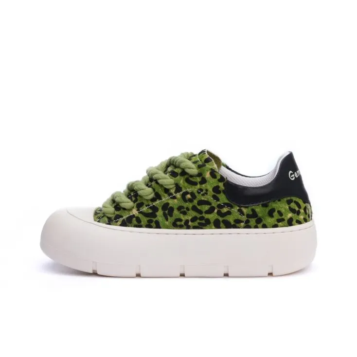 ONN Cushioning Height Increasing Low-Top Skateboard Shoes Women's-8