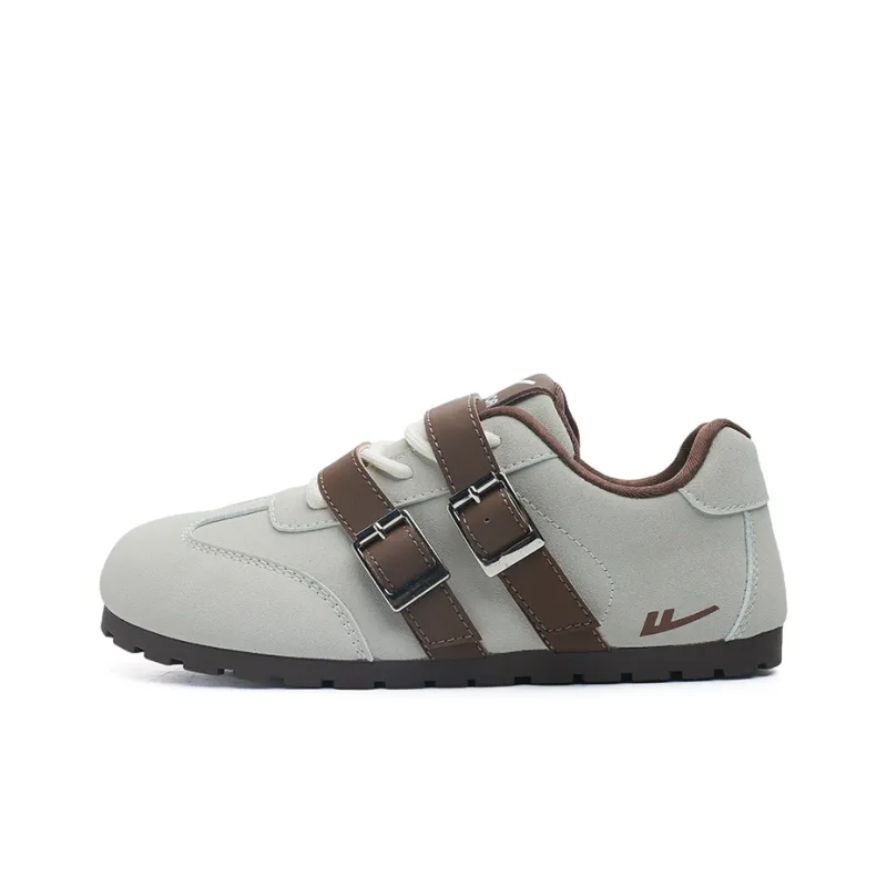 Warrior Lightweight And Wear resistant Low Top Casual Shoes Women's Gray-0