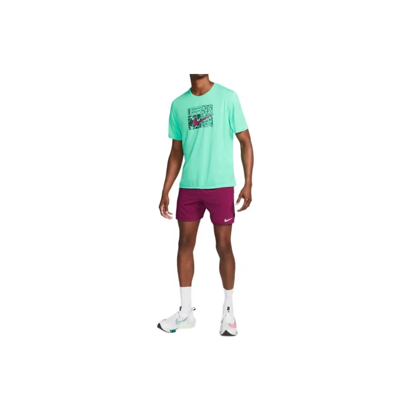 Nike Dri FIT Miler D.Y.E. 'Light Menta/Dynamic Berry' T shirt-2