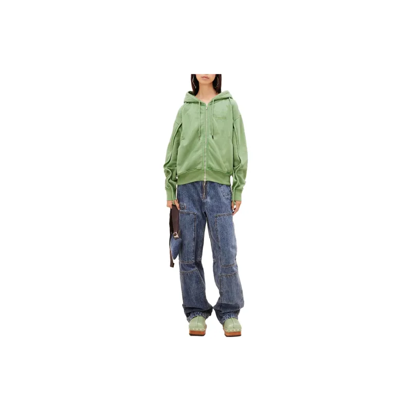Jacquemus Le Sweater Camargue Zippe Clay Logo Sweatshirt-11