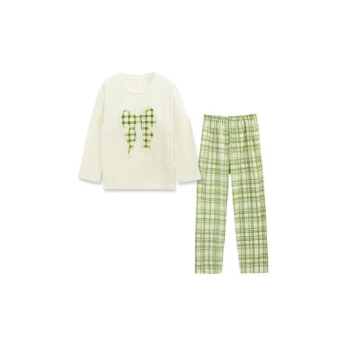 Sleeping Beauty Pajama Set Women's Green