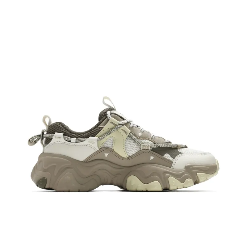 FILA Cat Paw 5th Generation Slip-Resistant Coverage Low-Top Running Shoes Women's White Gray Brown-1