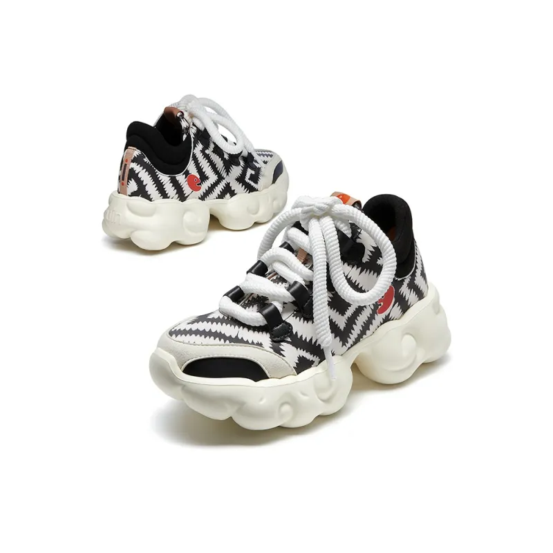 U.IN Painted Travel Cloud Collection Low Top Chunky Sneakers Women's-2