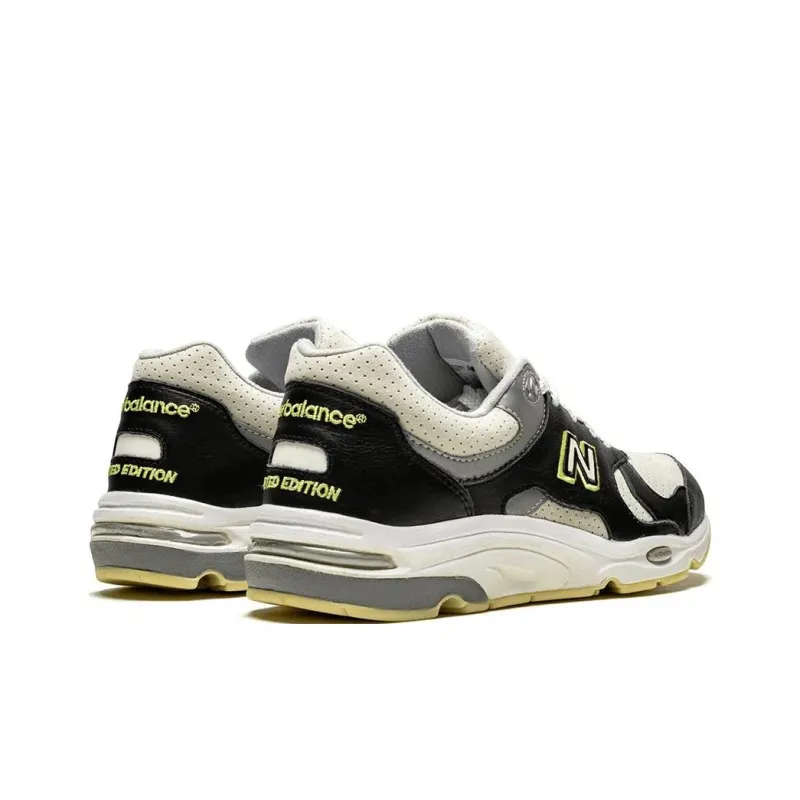 New Balance 1700 Barneys New York Black White-3