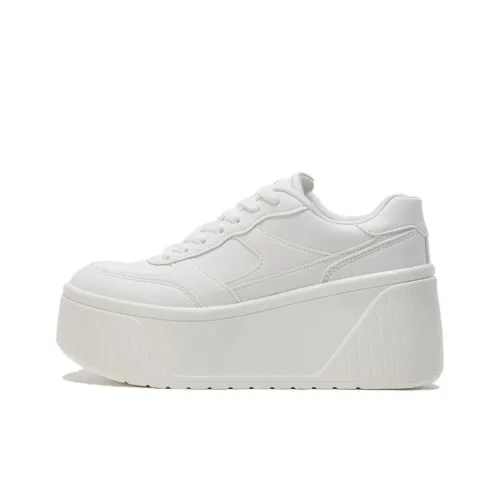 ZARA Low Top Skateboard Shoes Women's White