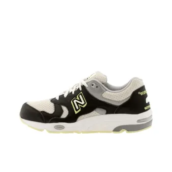 New Balance 1700 Barneys New York Black White